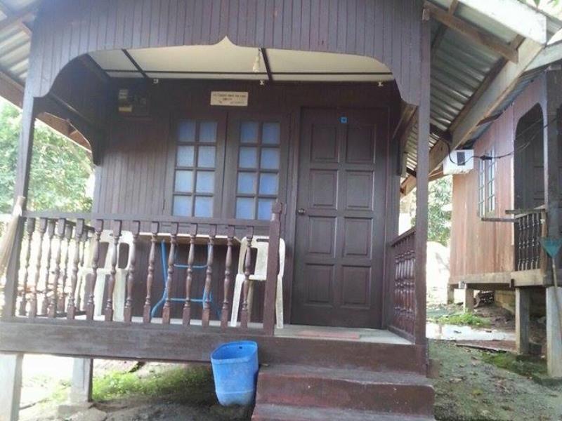 Sri Sentosa Chalet Kampong Mukut Exterior foto
